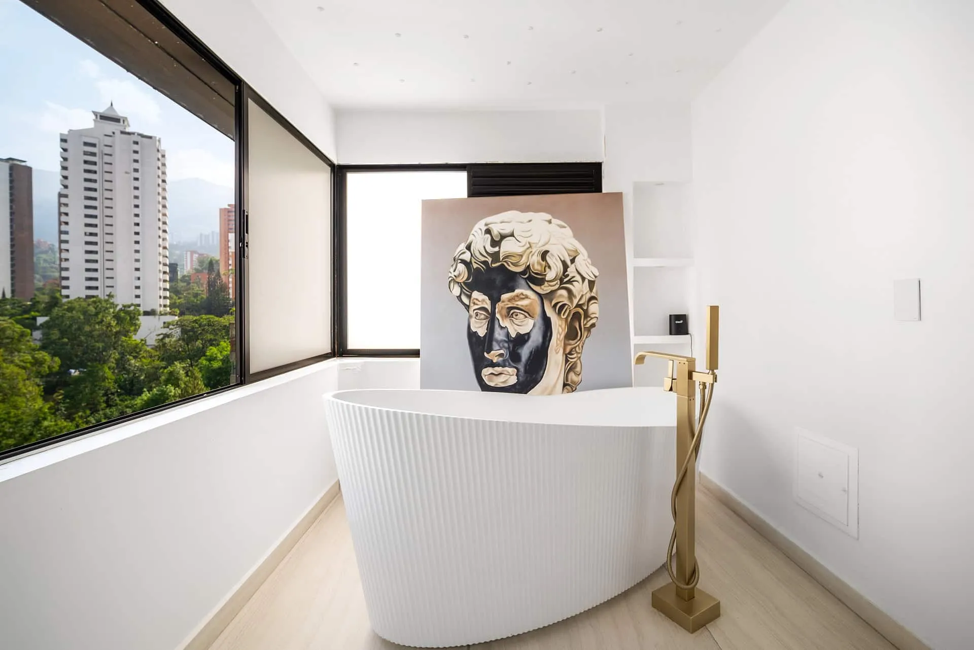 The El Poblado Penthouse, El Poblado, Medellín (view 6)