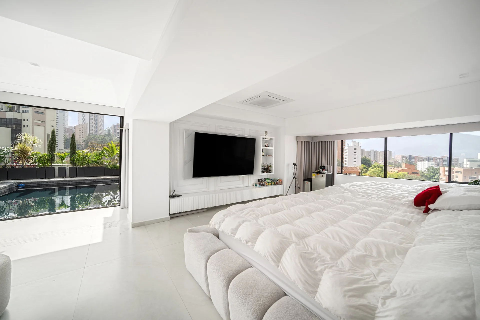 El Poblado Penthouse, El Poblado, Medellín (view 12)
