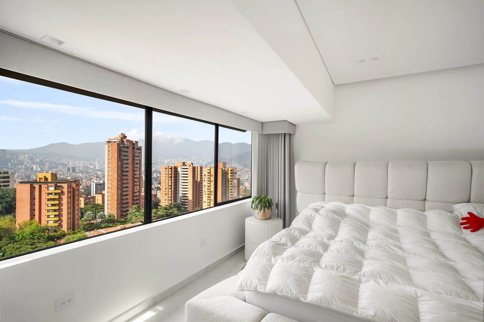 El Poblado Penthouse, El Poblado, Medellín (view 13)