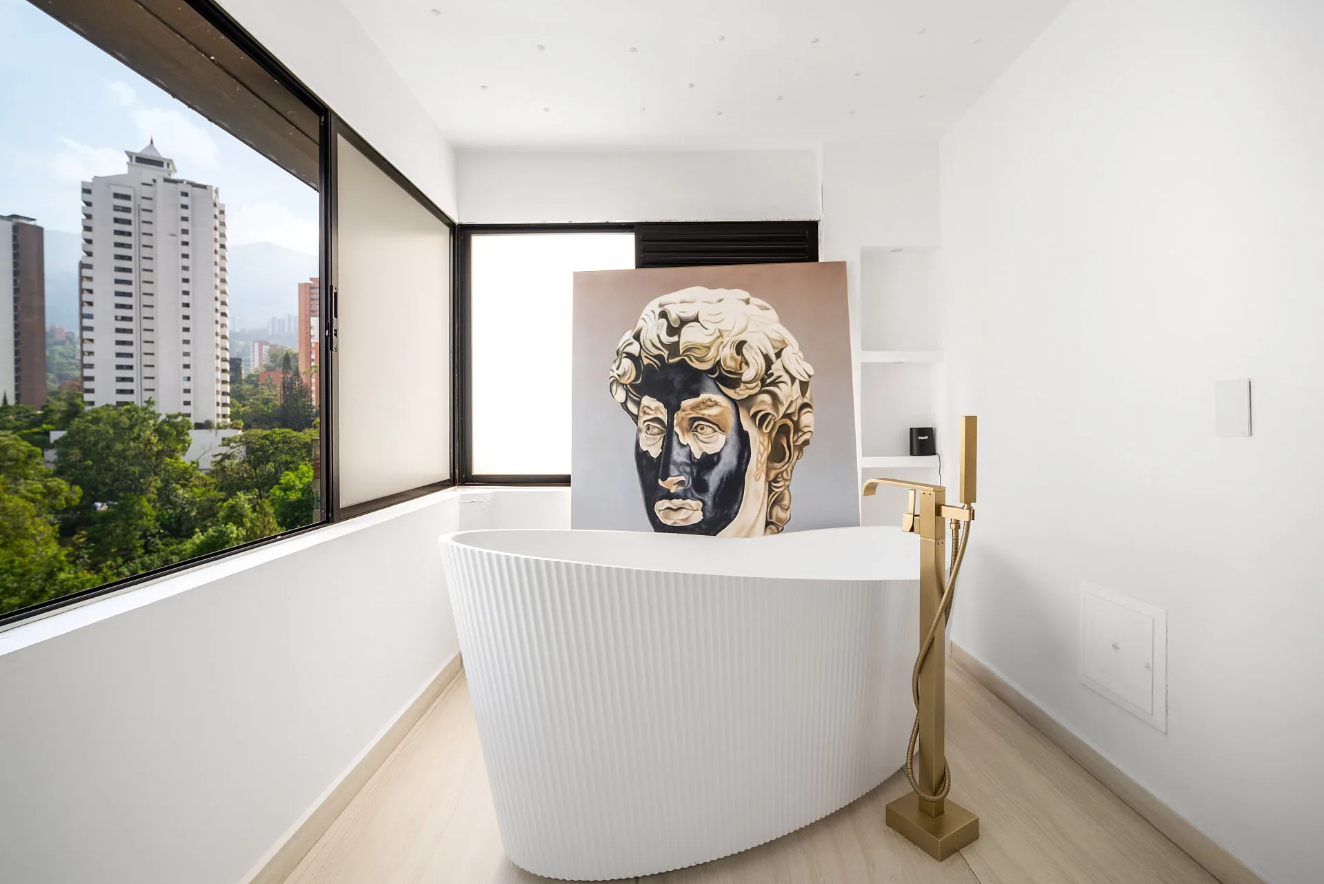 El Poblado Penthouse, El Poblado, Medellín (view 17)