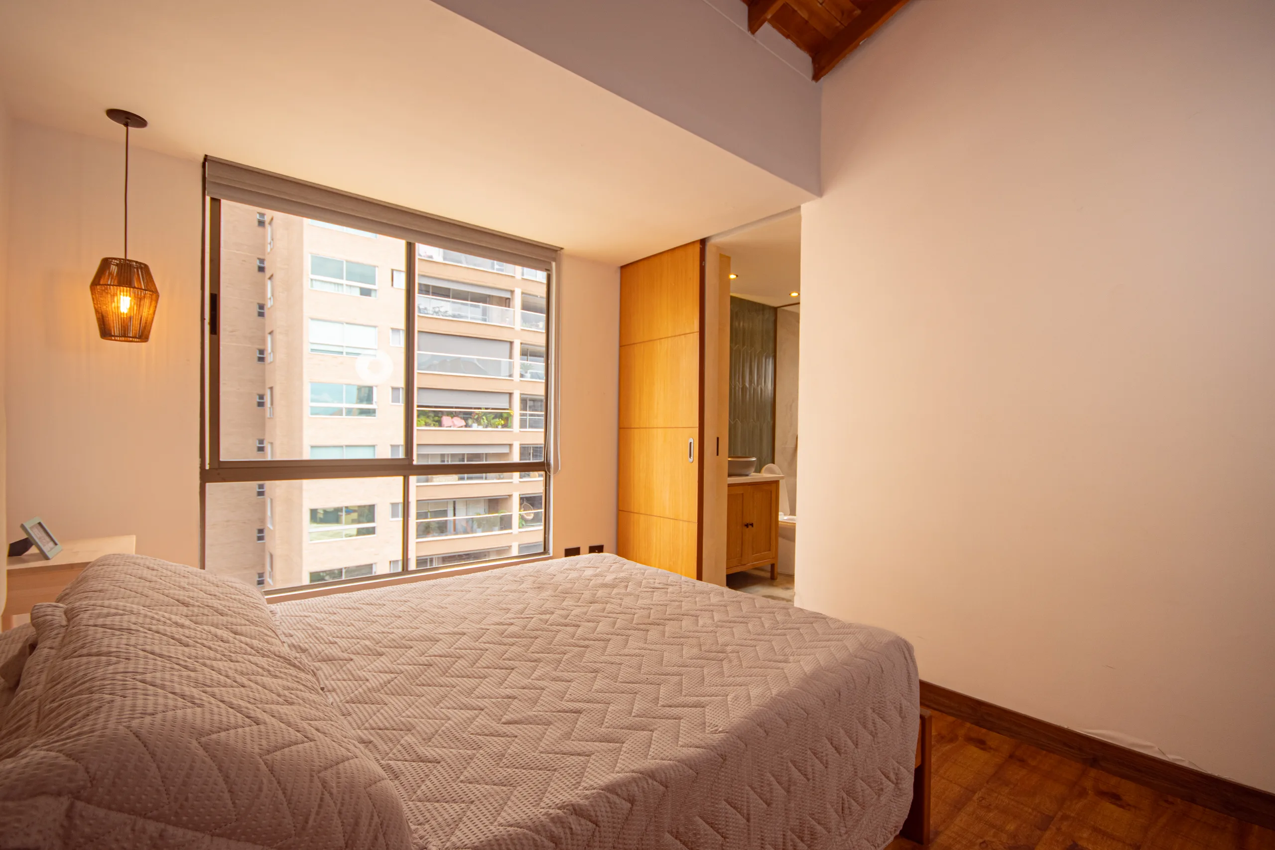 La Frontera Penthouse, Envigado, Medellín (view 10)