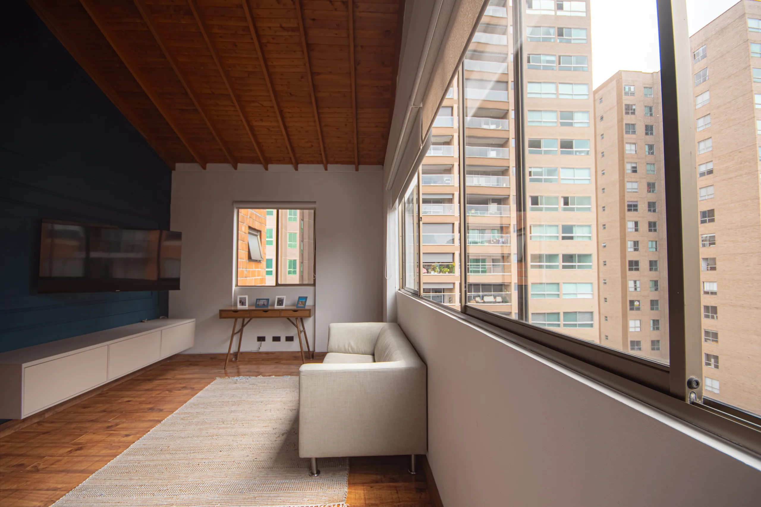 La Frontera Penthouse, Envigado, Medellín (view 11)